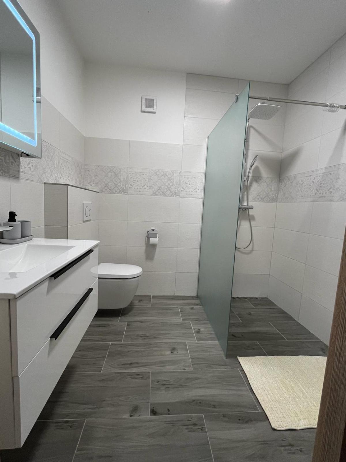 Apartman Kuga Микулов Экстерьер фото
